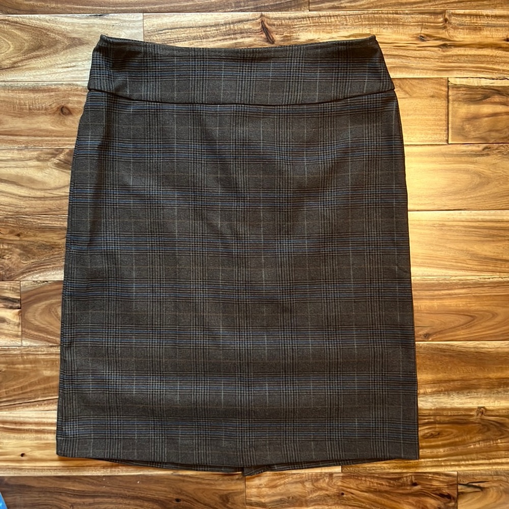 Dress Barn Brown pencil skirt with teal - Medium